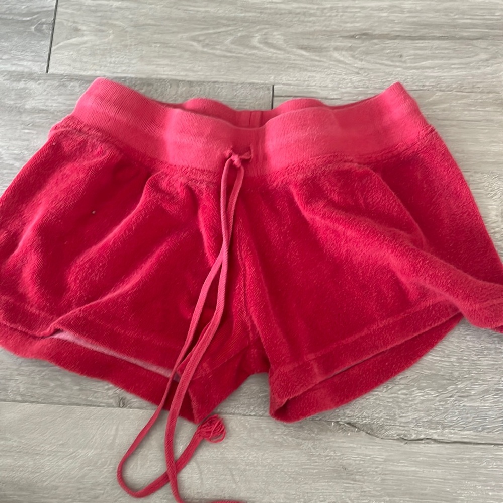 Red hardtail sweatshorts